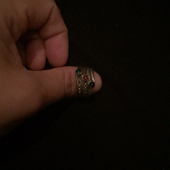 Silver ring - Picture 2 of 3